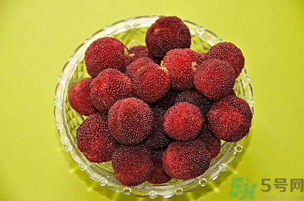 楊梅里面有小蟲怎么洗？楊梅里的蟲子怎么弄出來(lái)？