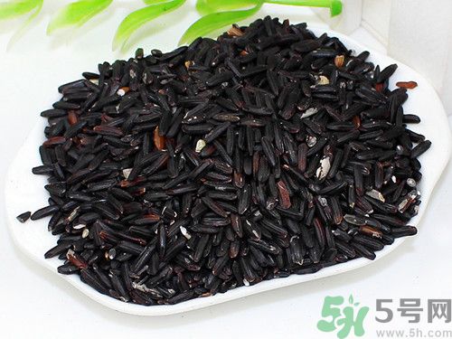 孕婦可以吃黑糯米粥嗎?孕婦吃黑糯米粥的好處 孕婦可以吃黑糯米粥嗎?孕婦吃黑糯米粥的好處