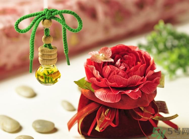 氫氧健肩頸活力本草油2號(hào)是什么味道的？氫氧健肩頸活力本草油2號(hào)怎么樣？