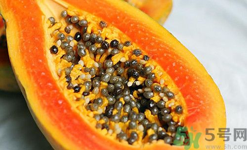 木瓜皮上有斑點(diǎn)能吃嗎?木瓜皮上有斑是怎么回事