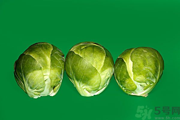 包菜外面爛了還能吃嗎？包菜里面有花可以吃嗎？