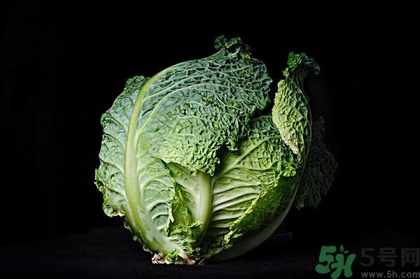 包菜外面爛了還能吃嗎？包菜里面有花可以吃嗎？