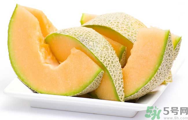 晚上吃哈密瓜會(huì)長(zhǎng)胖嗎？晚上吃哈密瓜真的會(huì)長(zhǎng)胖？