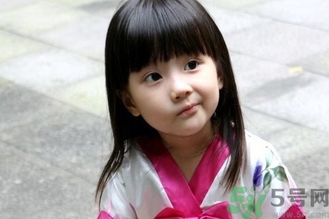 幼童屁股長出尾巴的原因是什么？孕婦缺什么幼童屁股長出尾巴？