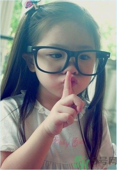 幼童屁股長出尾巴的原因是什么？孕婦缺什么幼童屁股長出尾巴？