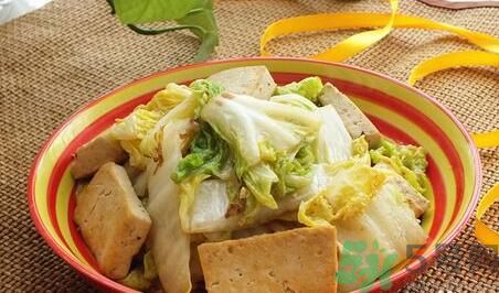 包菜可以和豆腐一起炒嗎？包菜能和豆腐一起吃嗎？