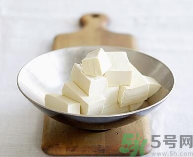 包菜可以和豆腐一起炒嗎？包菜能和豆腐一起吃嗎？