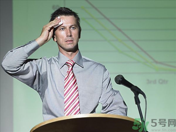 晚上睡覺(jué)出汗怎么回事？晚上睡覺(jué)出汗怎么調(diào)理？