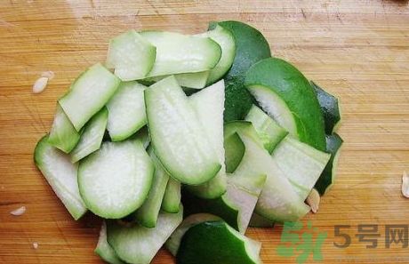 地皮菜可以和冬瓜一起吃嗎?地皮菜能和冬瓜同吃嗎? 地皮菜可以和冬瓜一起吃嗎?地皮菜能和冬瓜同吃嗎?