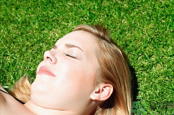 蹺二郎腿臉會變大嗎？蹺二郎腿會讓臉變大嗎？