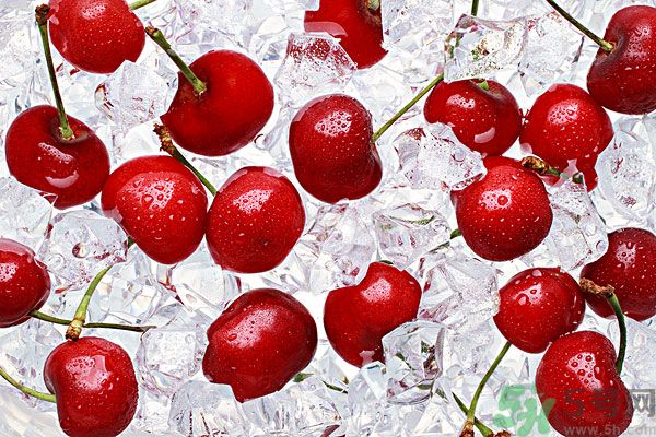 櫻桃核有毒嗎？吃櫻桃核會(huì)中毒嗎？