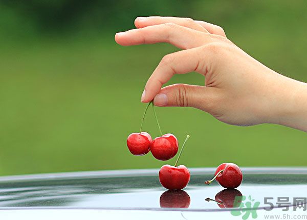 櫻桃核有毒嗎？吃櫻桃核會中毒嗎？