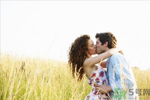 啪啪啪之后小腹痛怎么辦？啪啪啪后為什么會小腹痛？