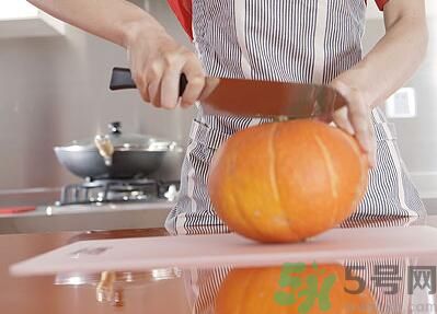 南瓜可以和西紅柿一起吃嗎 ？南瓜可以和番茄一起吃嗎？