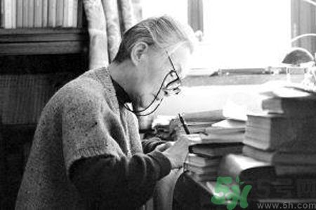 楊絳病逝 楊絳為什么被稱為先生？