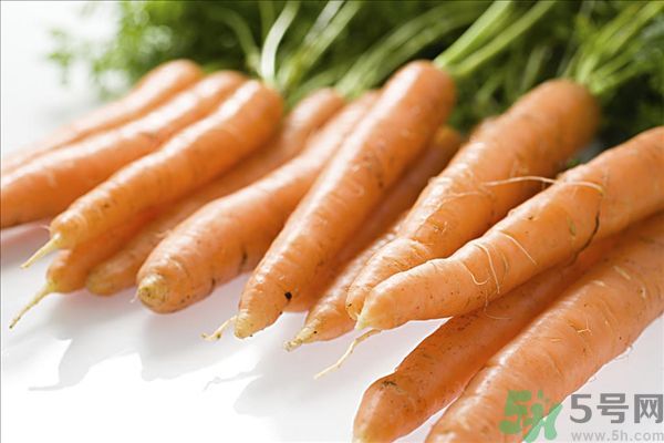 南瓜和胡蘿卜可以一起吃嗎？胡蘿卜和南瓜一起吃好嗎？