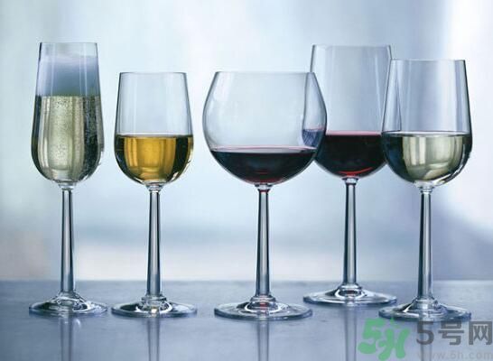 吃粽子可以喝酒嗎？吃粽子喝酒好嗎？