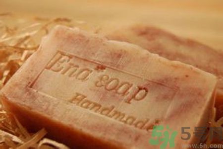 女子母乳做香皂賣 母乳香皂怎么樣？