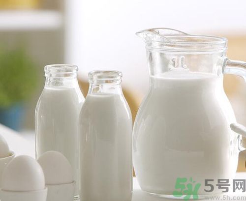 吃山楂可以喝牛奶嗎？山楂能和牛奶一起吃嗎？