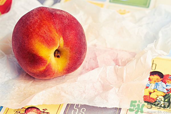 吃了李子能吃桃子嗎？桃子和李子同食好嗎？