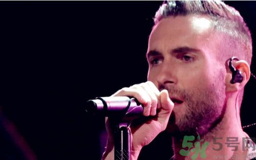 削個椰子皮你卻tm給個梨是什么歌曲? 削個椰子皮你卻tm給個梨是什么歌曲?