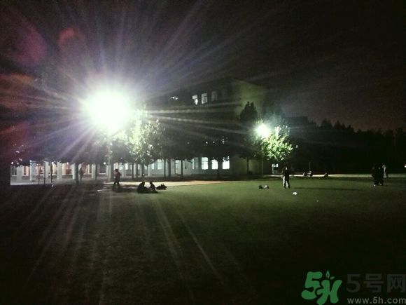 晚自習(xí)后跑步好嗎？下晚自習(xí)吃什么比較好？