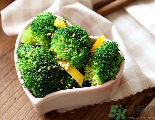 西蘭花可不可以生吃？西蘭花可不可以涼拌？