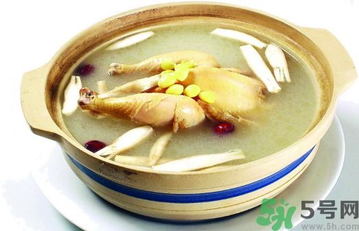 鱔魚可以和雞湯一起吃嗎?鱔魚能和雞湯同吃嗎? 鱔魚可以和雞湯一起吃嗎?鱔魚能和雞湯同吃嗎?