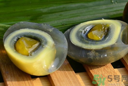 皮蛋是酸性還是堿性?皮蛋是堿性食物嗎? 皮蛋是酸性還是堿性?皮蛋是堿性食物嗎?