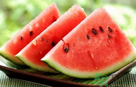 荔枝可以和西瓜一起吃嗎?荔枝能和西瓜同吃嗎? 荔枝可以和西瓜一起吃嗎?荔枝能和西瓜同吃嗎?