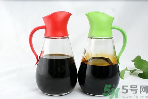 醬油和醋可以一起放嗎?醬油和醋能一起吃嗎 醬油和醋可以一起放嗎?醬油和醋能一起吃嗎