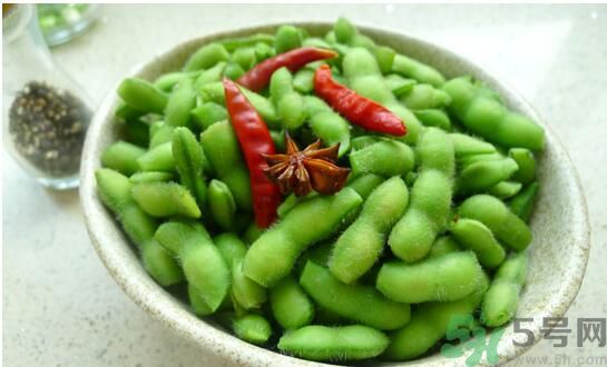 夏天吃毛豆好嗎？夏天吃毛豆有什么好處？