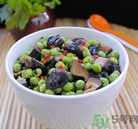 豌豆可以和香菇一起炒嗎？豌豆和香菇一起吃好嗎？