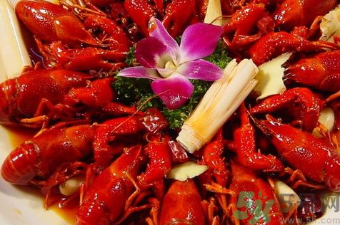 吃龍蝦可以喝牛奶嗎?龍蝦能和牛奶一起吃嗎? 吃龍蝦可以喝牛奶嗎?龍蝦能和牛奶一起吃嗎?