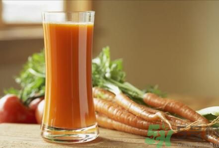 胡蘿卜汁要煮熟喝嗎？胡蘿卜汁煮熟喝好嗎？