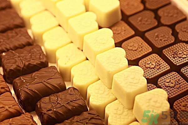 吃西瓜能防曬嗎？吃巧克力能紫外線嗎？