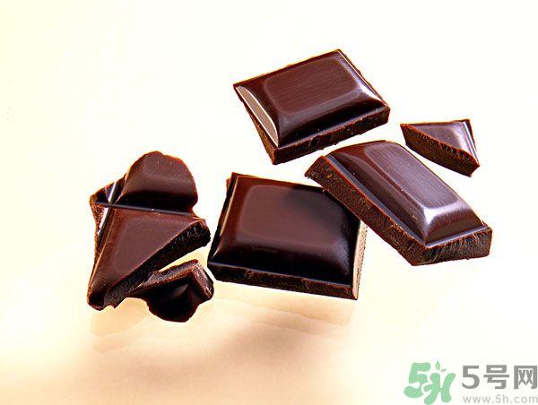 吃西瓜能防曬嗎？吃巧克力能紫外線嗎？