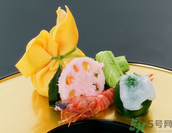 蓮藕里面的泥怎么清理？蓮藕里面的泥巴怎么洗？