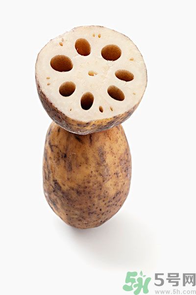 蓮藕里面的泥怎么清理？蓮藕里面的泥巴怎么洗？