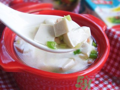 山藥可以和豆腐一起吃嗎?山藥能和豆腐同吃嗎? 山藥可以和豆腐一起吃嗎?山藥能和豆腐同吃嗎?