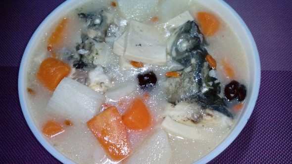 山藥可以和魚(yú)一起吃嗎?山藥能和魚(yú)同吃嗎?