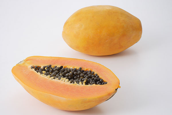 單吃木瓜有豐胸效果嗎？胸小多吃木瓜可以嗎？