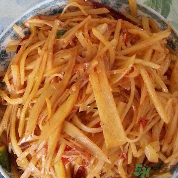 豆瓣醬的做法？豆瓣醬和黃豆醬的區(qū)別？