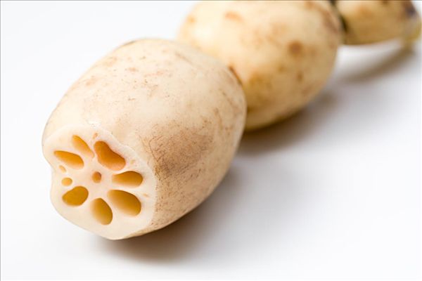 蓮藕里面發(fā)黑能吃嗎？蓮藕發(fā)黑了還能吃嗎？