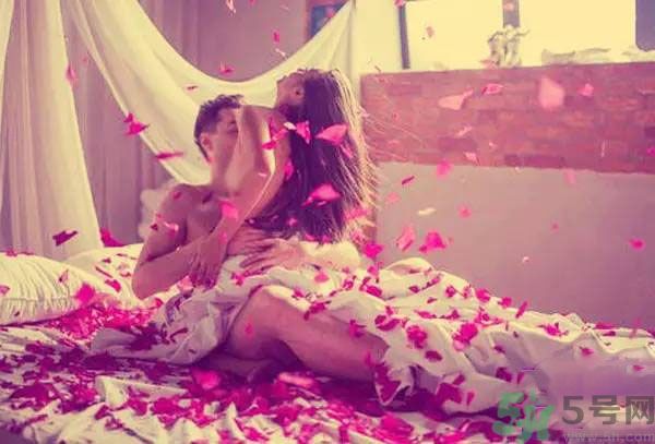 同居之后男生對(duì)女生的印象是怎么樣的？同居之后如何保持加分狀態(tài)？