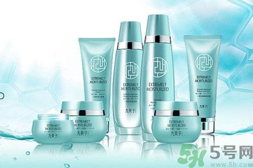 中學(xué)生可以用化妝品嗎？中學(xué)生用化妝品好嗎？