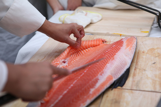 三文魚可以煮熟吃嗎?三文魚能煮熟吃嗎? 三文魚可以煮熟吃嗎?三文魚能煮熟吃嗎?