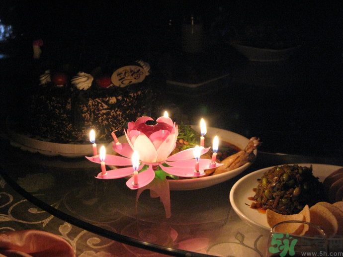 音樂蠟燭突然爆炸 音樂蠟燭會爆炸嗎？