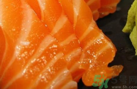 三文魚可以和山藥一起吃嗎?三文魚能和山藥同吃嗎? 三文魚可以和山藥一起吃嗎?三文魚能和山藥同吃嗎?