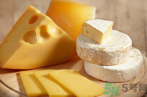 吃奶酪會(huì)胖嗎?吃奶酪有什么好處 吃奶酪會(huì)胖嗎?吃奶酪有什么好處